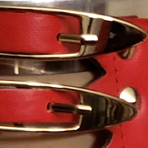 Wide Red Stretch Belt With Buckles. - Picture 3 of 3